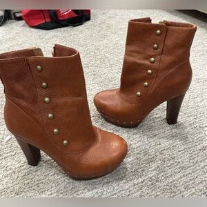 UGG Brown Leather Ankle Boots size 10